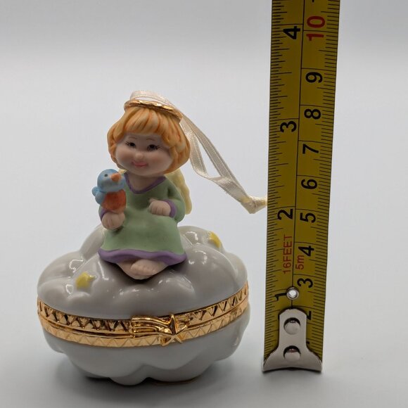 Hallmark Keepsake Little Cloud Keeper 1999, Fine Porcelain Hinged Box Ornament - Picture 10 of 11